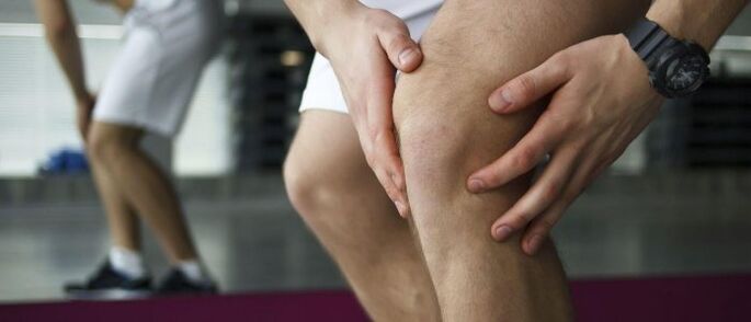 douleur dans l'articulation du genou due à l'arthrose